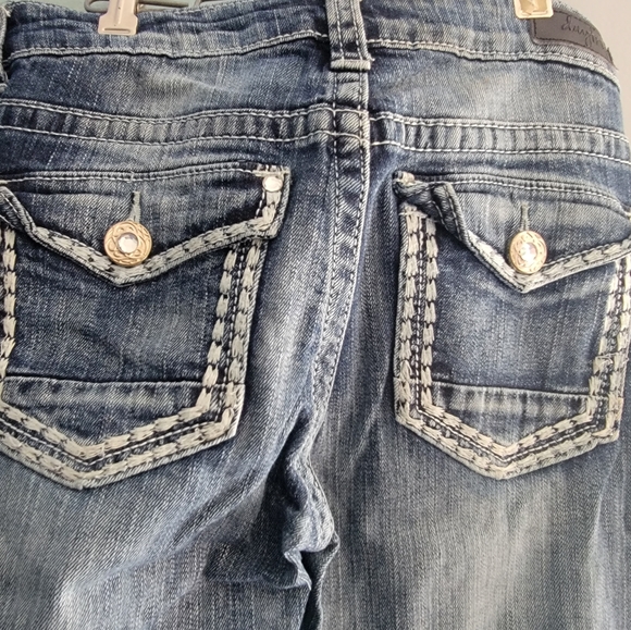 Women's size 28 Day Trip Jeans. - Picture 3 of 5